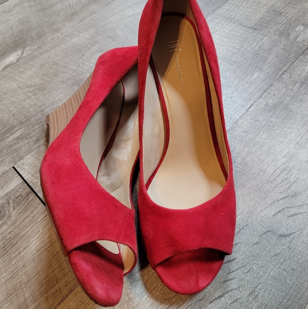Women's shoes
